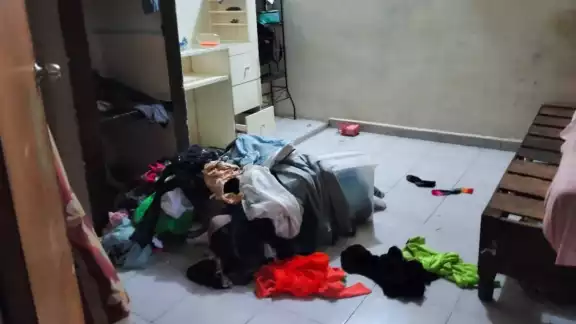 Dos hombres que habitan el domicilio resultaron lesionados