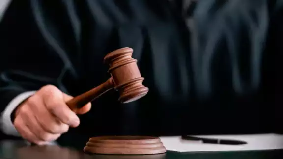 Antes de finalizar la audiencia se establecieron las medidas cautelares Antes de finalizar la audiencia se establecieron las medidas cautelares