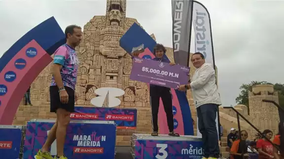 La atleta no solo en este tipo de competencias se ha desenvuelto, pues también ha tenido participación en el baloncesto y el fisicoculturismo La atleta no solo en este tipo de competencias se ha desenvuelto, pues también ha tenido participación en el baloncesto y el fisicoculturismo