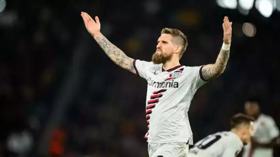 Robert Andrich marcó un golazo frente a Roma en Italia
