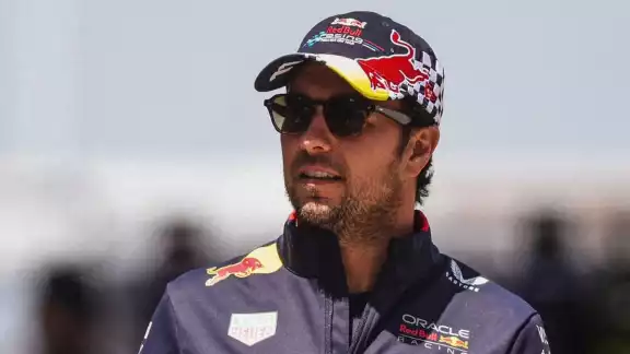 Checo Pérez cayó del Top 3 en las prácticas libras del GP de China Checo Pérez cayó del Top 3 en las prácticas libras del GP de China
