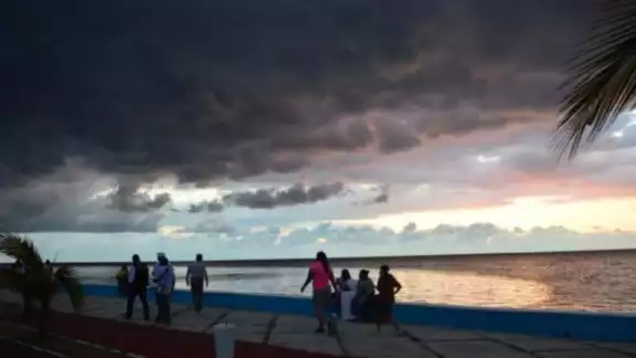 Se espera un caluroso día con cielos nublados pero sin probabilidad de lluvia Se espera un caluroso día con cielos nublados pero sin probabilidad de lluvia