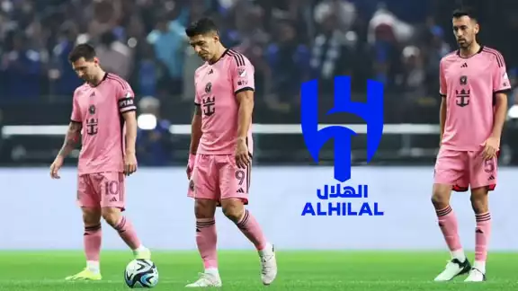 El equipo de Gerardo Martino empieza con el pie izquierdo su gira de pretemporada en Arabia
El equipo de Gerardo Martino empieza con el pie izquierdo su gira de pretemporada en Arabia