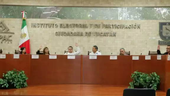 Al menos dos de las fórmulas deberán estar encabezas por mujeres indígenas Al menos dos de las fórmulas deberán estar encabezas por mujeres indígenas