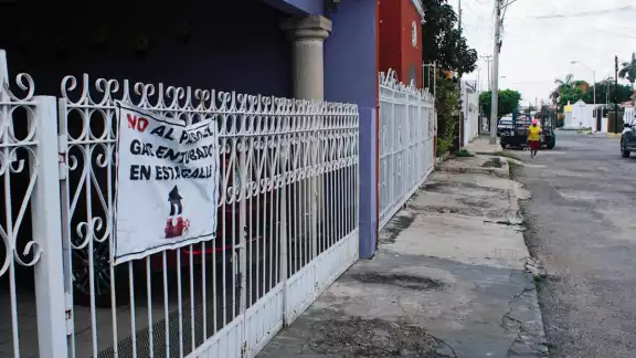 Este hecho subraya la preocupación legítima de los habitantes sobre la seguridad y el riesgo asociado a la instalación del gasoducto en esa área Este hecho subraya la preocupación legítima de los habitantes sobre la seguridad y el riesgo asociado a la instalación del gasoducto en esa área