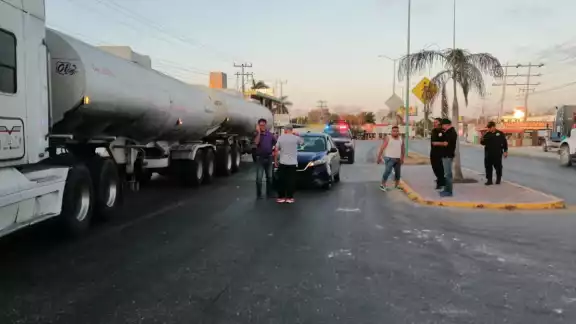 Ninguno de los dos conductores quería responsabilizarse del accidente Ninguno de los dos conductores quería responsabilizarse del accidente