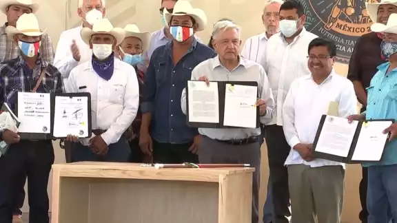 El presidente Andrés Manuel López Obrador indicó que, a más tardar en diciembre de 2023, quedarán concluidas las obras para el bienestar del pueblo Yaqui, en Sonora El presidente Andrés Manuel López Obrador indicó que, a más tardar en diciembre de 2023, quedarán concluidas las obras para el bienestar del pueblo Yaqui, en Sonora