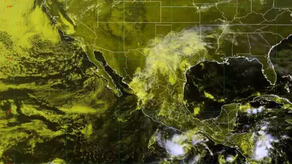 La Tormenta Tropical Otis se localiza aproximadamente a 360 kilómetros (km) al sur-suroeste de Puerto Ángel, Oaxaca