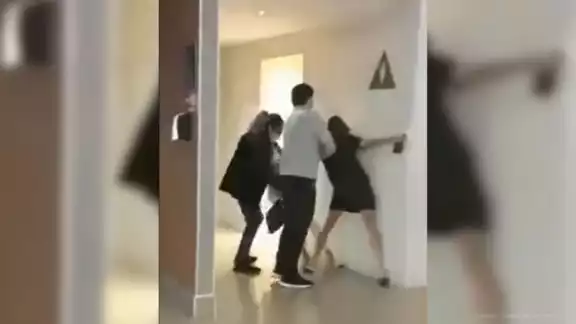 Las mujeres llevaron la pelea afuera de la sala de cine. Foto: Especial Las mujeres llevaron la pelea afuera de la sala de cine. Foto: Especial