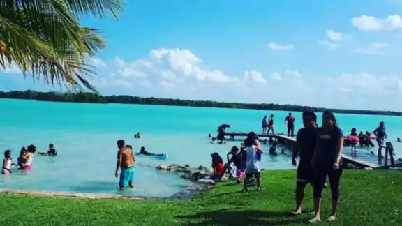 Se registró gran movilidad de personas en las lagunas de Chetumal Se registró gran movilidad de personas en las lagunas de Chetumal