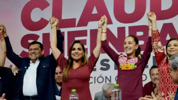 Mara Lezama, gobernadora de Quintana Roo, con Claudia Sheinbaum Mara Lezama, gobernadora de Quintana Roo, con Claudia Sheinbaum