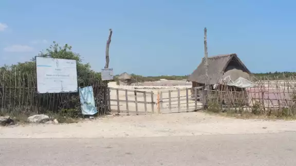 Un grupo de campesinos tienen tomadas las instalaciones afirmando que la salinera es propiedad privada Un grupo de campesinos tienen tomadas las instalaciones afirmando que la salinera es propiedad privada