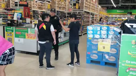 Algunos clientes del establecimiento expresaron que esta es la cuarta vez que intentan robar en esa sucursal Algunos clientes del establecimiento expresaron que esta es la cuarta vez que intentan robar en esa sucursal