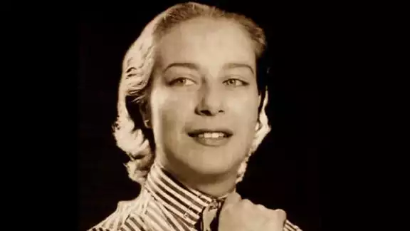 En 1920 nació la cantante y compositora peruana Chabuca Granda, cuyo nombre real es María Isabel Granda Larco En 1920 nació la cantante y compositora peruana Chabuca Granda, cuyo nombre real es María Isabel Granda Larco