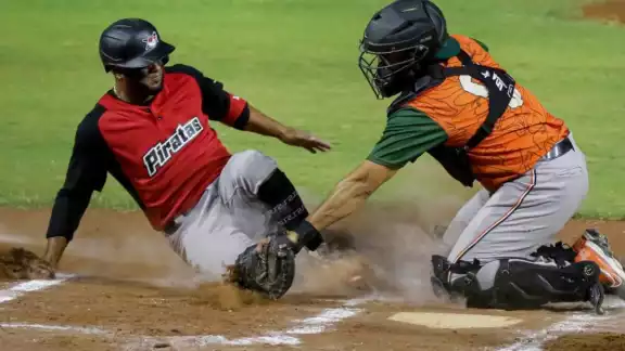 Los Piratas de Campeche vienen de perder la serie con los Pericos de Puebla Los Piratas de Campeche vienen de perder la serie con los Pericos de Puebla