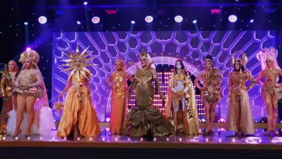 La cuarta pasarela de Drag Race México lleva con tema 'Oro' La cuarta pasarela de Drag Race México lleva con tema 'Oro'
