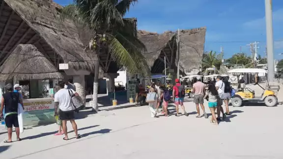 Pidieron que se implementen brigadas para atender las emergencias en caso de haber desabasto de agua y electricidad. Pidieron que se implementen brigadas para atender las emergencias en caso de haber desabasto de agua y electricidad.