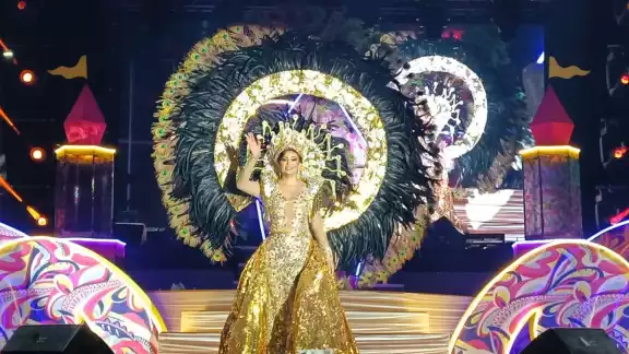 Ella es Melissa I, Reina del Carnaval Carmen 2024 Ella es Melissa I, Reina del Carnaval Carmen 2024
