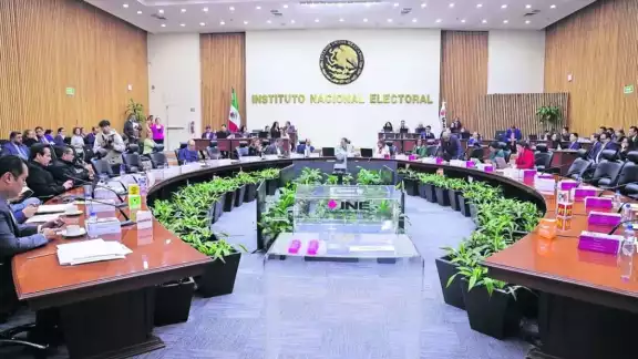 La convocatoria del INE para recolectar preguntas para el primer debate electoral, estará abierta para personas de 13 años en adelante La convocatoria del INE para recolectar preguntas para el primer debate electoral, estará abierta para personas de 13 años en adelante