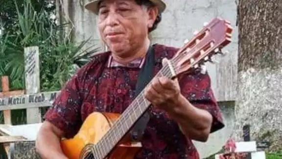 Cobran 200 pesos por cinco canciones, incluyendo “Las Mañanitas” Cobran 200 pesos por cinco canciones, incluyendo “Las Mañanitas”