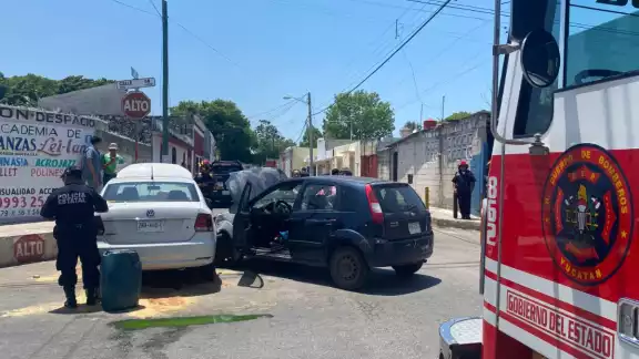 La conductora fue trasladada al hospital para una mejor valoración La conductora fue trasladada al hospital para una mejor valoración