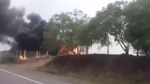 La Secretaría de Protección Civil informó que una avioneta se desplomó en el municipio de San Rafael, Veracruz, en límites con Martínez de la Torre, en la continuidad de Paso Largo La Secretaría de Protección Civil informó que una avioneta se desplomó en el municipio de San Rafael, Veracruz, en límites con Martínez de la Torre, en la continuidad de Paso Largo