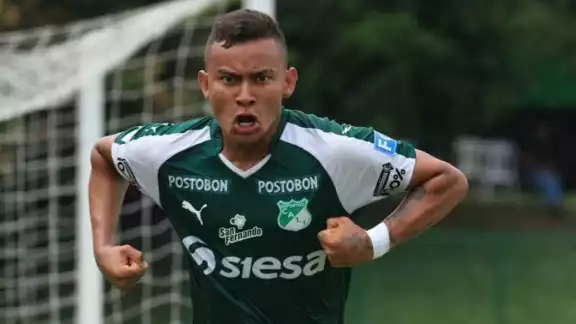 El colombiano de 23 años cuenta con una trayectoria, habiendo destacado en la Selección Colombiana de Futbol en la categoría sub 15 El colombiano de 23 años cuenta con una trayectoria, habiendo destacado en la Selección Colombiana de Futbol en la categoría sub 15