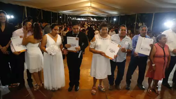 Heredia Fritz resaltó los beneficios jurídicos que se obtienen con la formalización de su relación por la vía legal Heredia Fritz resaltó los beneficios jurídicos que se obtienen con la formalización de su relación por la vía legal
