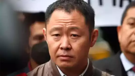El excongresista peruano Kenji Fujimori fue condenado a cuatro años y seis meses de prisión suspendida por el delito de tráfico de influencias en agravio del Estado El excongresista peruano Kenji Fujimori fue condenado a cuatro años y seis meses de prisión suspendida por el delito de tráfico de influencias en agravio del Estado
