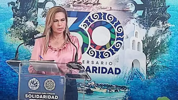 La Alcaldesa aún no ha dado a conocer si se separará del cargo, para dedicarse a la campaña, o si se mantendrá, ya que la ley, en su caso, se lo permite.