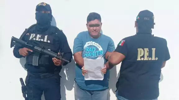 El hombre fue acusado por posible abuso de una menor de edad