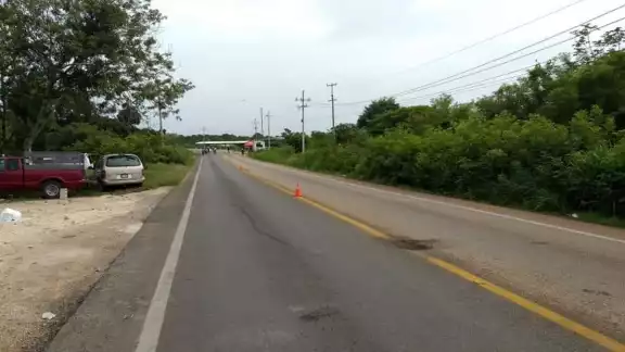 El hombre que hallaron dijo que no está lesionado, sino que se encontraba pepenando a la orilla de la carretera federal El hombre que hallaron dijo que no está lesionado, sino que se encontraba pepenando a la orilla de la carretera federal