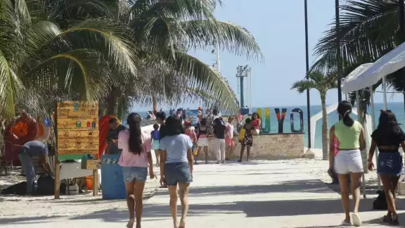 Se ofrecen tours a la Reserva de la Biosfera y se rentan cuatrimotos para atravesar la zona veraniega Se ofrecen tours a la Reserva de la Biosfera y se rentan cuatrimotos para atravesar la zona veraniega