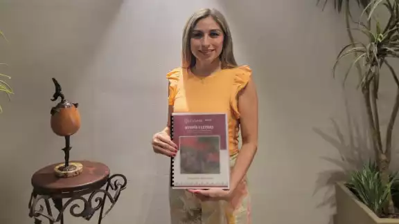Arline Guadalupe Bojórquez Cauich destacó que es la primera revista de investigación educativa de la Segey.