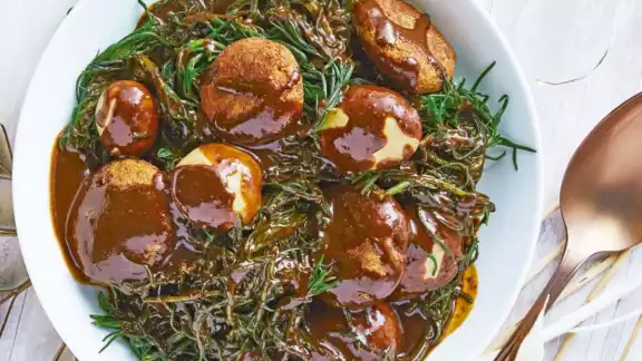 Los Romeritos son uno de los platillos típicos de la Navidad Los Romeritos son uno de los platillos típicos de la Navidad