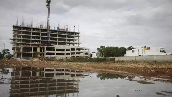 Vecinos han insistido en que la construcción de la Zona Prime afectará la vialidad Vecinos han insistido en que la construcción de la Zona Prime afectará la vialidad
