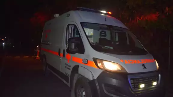 El hombre se impactó contra una camioneta estacionada y fue donde perdió el dedo El hombre se impactó contra una camioneta estacionada y fue donde perdió el dedo