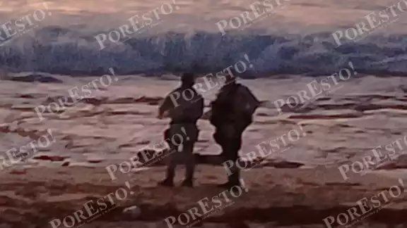 Tras el aviso al 911, paramédicos y fuerzas policiales acudieron al lugar