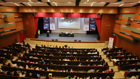 El Congreso finalizó ayer tras inaugurarse un día antes y se llevó al cabo en el auditorio Alejandro Gómory de la Universidad Anáhuac Mayab El Congreso finalizó ayer tras inaugurarse un día antes y se llevó al cabo en el auditorio Alejandro Gómory de la Universidad Anáhuac Mayab