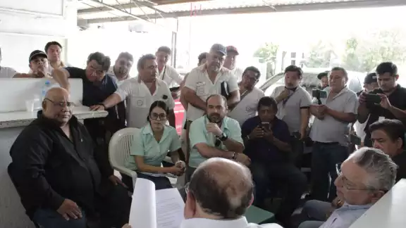 Asimismo, el titular del sindicato aseguró que no tienen pensado tomar algún plantel educativo de la ACY