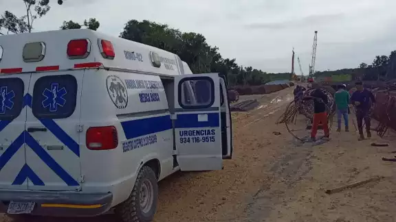 La hemorragia fue contenida por los paramédicos y llevaron al lesionado al IMSS La hemorragia fue contenida por los paramédicos y llevaron al lesionado al IMSS