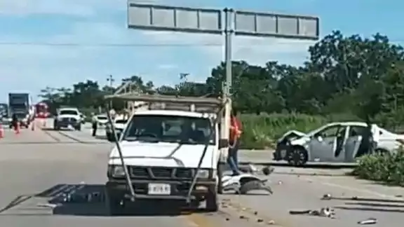 Al tratarse de un tramo federal también se presentaron agentes de la Guardia Nacional Al tratarse de un tramo federal también se presentaron agentes de la Guardia Nacional