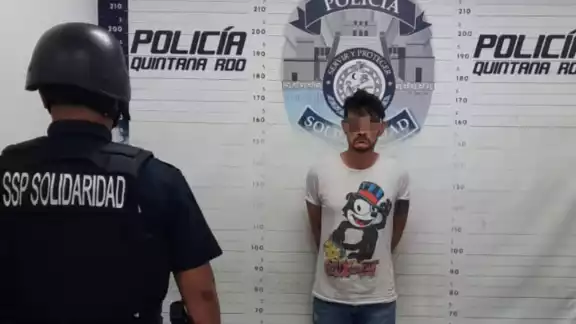 Ambos vehículos y la persona asegurada quedaron en manos de la Fiscalía General del Estado Ambos vehículos y la persona asegurada quedaron en manos de la Fiscalía General del Estado