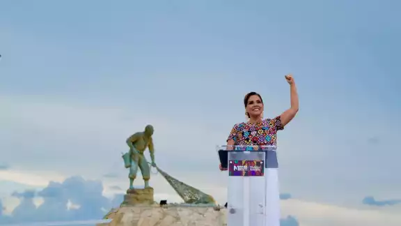 Hasta 375 mil quintanarroenses dejaron de vivir en la pobreza y 120 mil salieron de la pobreza extrema Hasta 375 mil quintanarroenses dejaron de vivir en la pobreza y 120 mil salieron de la pobreza extrema