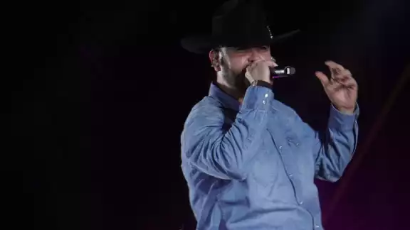 Así se vive el concierto de Edén Muñoz en Campeche