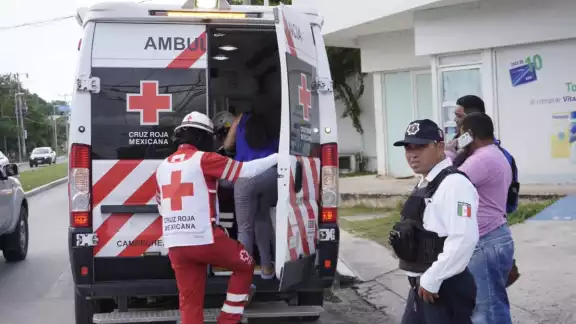 La mujer fue llevada de emergencia al hospital por las heridas que presentaba La mujer fue llevada de emergencia al hospital por las heridas que presentaba