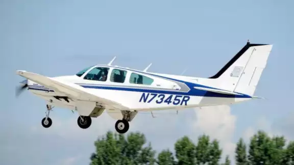 Fredrika Ballard, propietaria de la escuela de vuelo Fly Lugu, fue una de las víctimas de un accidente aéreo en Masachusetts, Estados Unidos Fredrika Ballard, propietaria de la escuela de vuelo Fly Lugu, fue una de las víctimas de un accidente aéreo en Masachusetts, Estados Unidos
