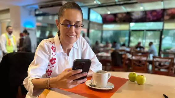 Claudia Sheinbaum señaló en Nayarit que su gobierno luchará contra todo tipo de violencia que sufren las mujeres. Claudia Sheinbaum señaló en Nayarit que su gobierno luchará contra todo tipo de violencia que sufren las mujeres.