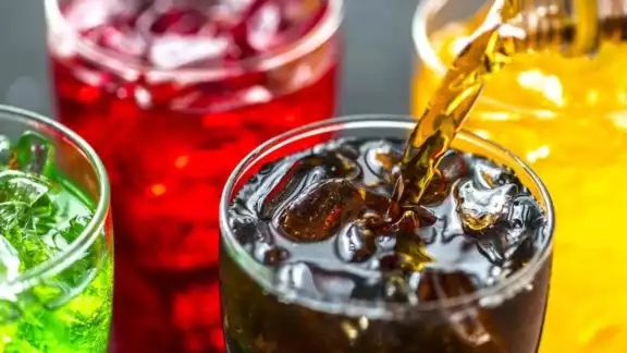Profeco retirará algunas marcas famosas de refresco por publicidad engañosa Profeco retirará algunas marcas famosas de refresco por publicidad engañosa