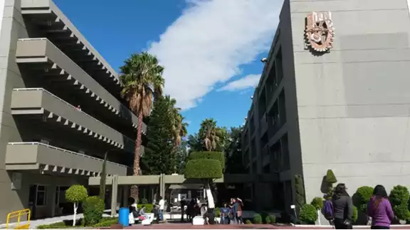 Arturo Reyes Sandoval, director general del Instituto Politécnico Nacional, revocó la orden en la que se pedía a académicos y trabajadores obtener permiso antes de hablar con los medios de comunicación